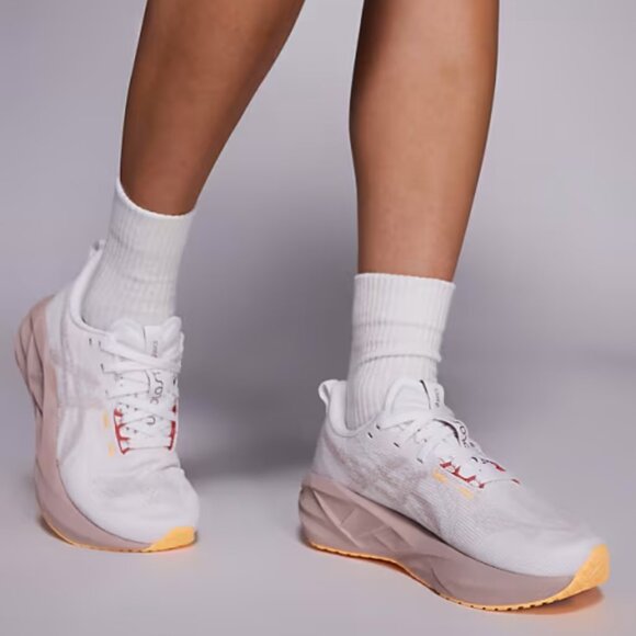 ASICS Women's Novablast 5 Wide Sneaker - Picture 8 of 8